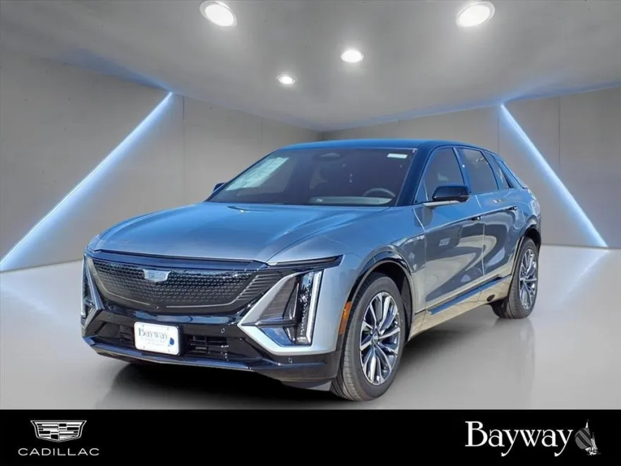 2025 Cadillac Lyriq Sport photo 1
