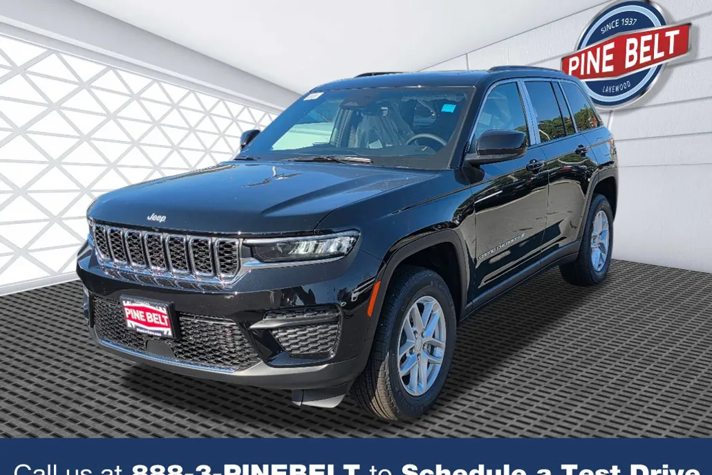 2025 Jeep Grand Cherokee Laredo Altitude photo 1