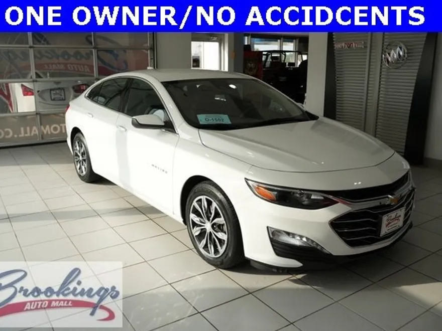 2023 Chevrolet Malibu 1LT photo 1