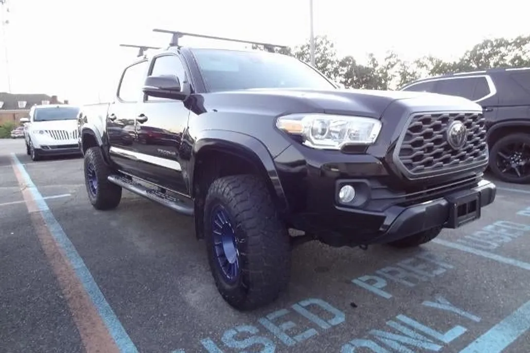 2020 Toyota Tacoma SR5 V6 photo 1