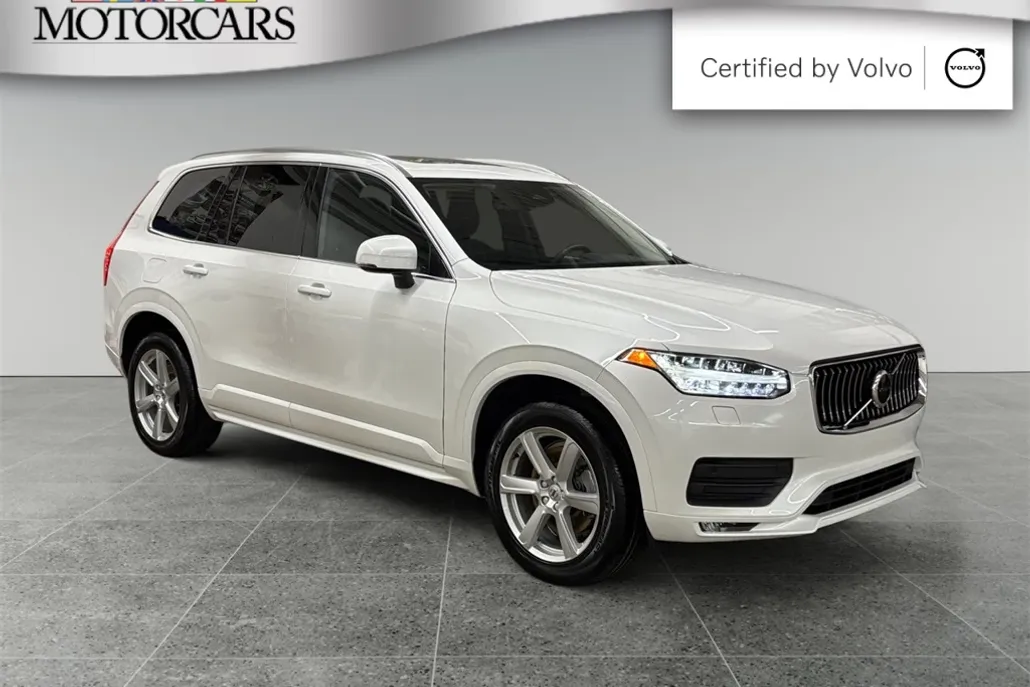 2023 Volvo XC90 B5 Core photo 1