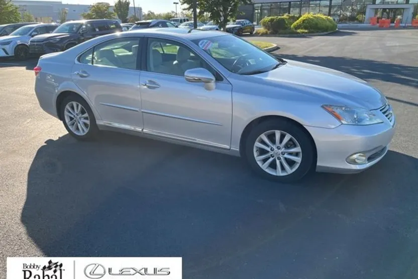 2011 Lexus ES 350 photo 1