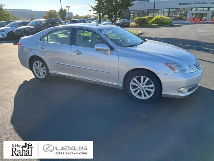 2011 Lexus ES 350 photo 1