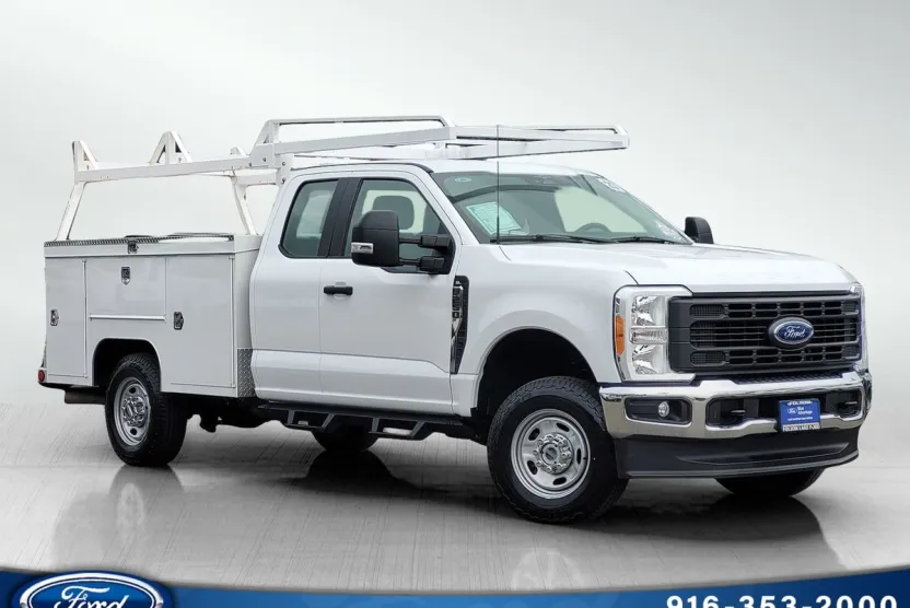 2023 Ford F-250 XL photo 1