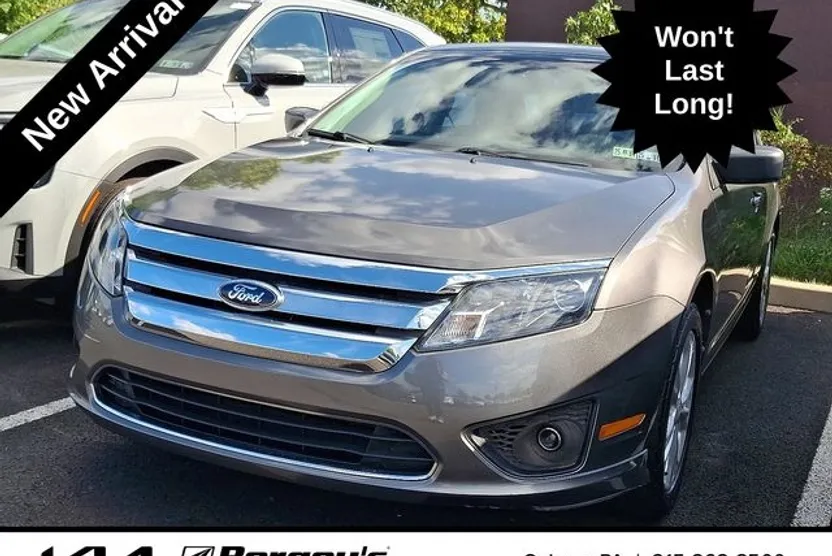 2012 Ford Fusion SE photo 1