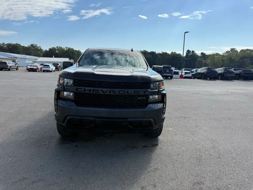2020 Chevrolet Silverado 1500 Custom photo 1