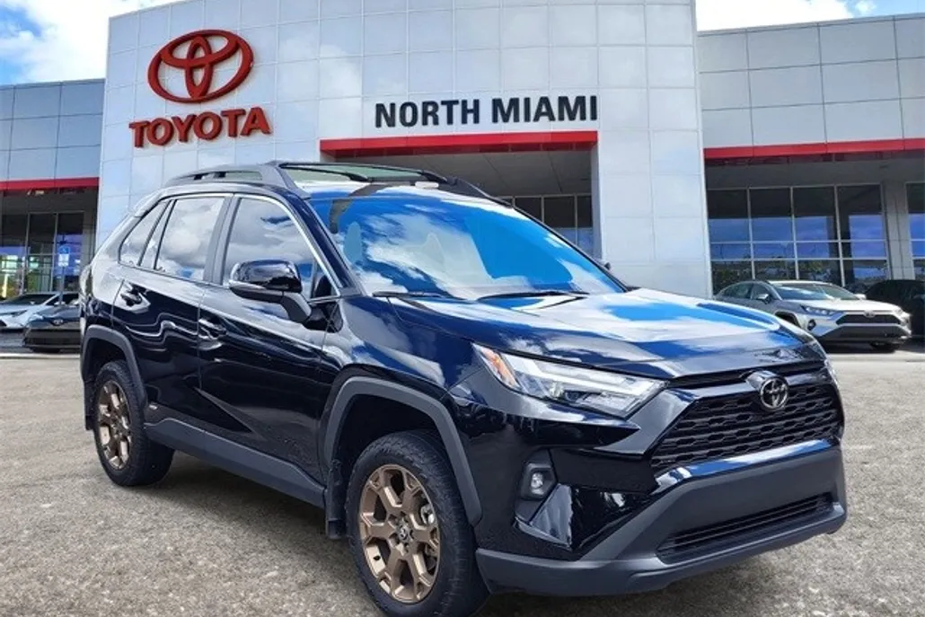 2025 Toyota RAV4 Hybrid photo 1