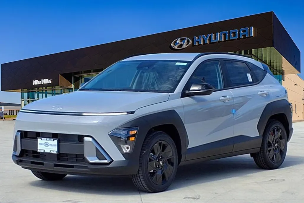 2026 Hyundai Kona SEL photo 1