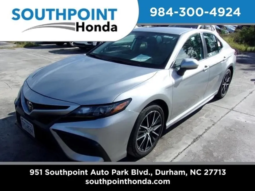 2024 Toyota Camry SE photo 1