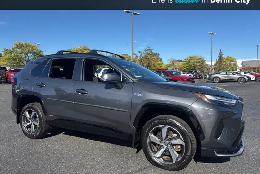 2023 Toyota RAV4 Prime SE photo 1