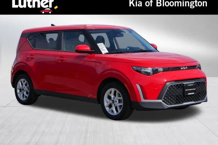 2024 Kia Soul LX S photo 1