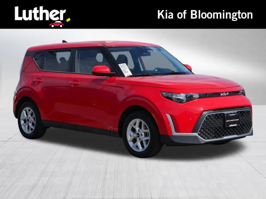 2024 Kia Soul LX S photo 1