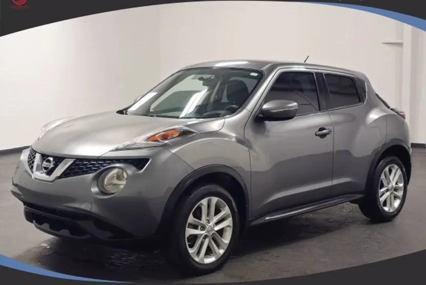 2017 Nissan Juke SV photo 1