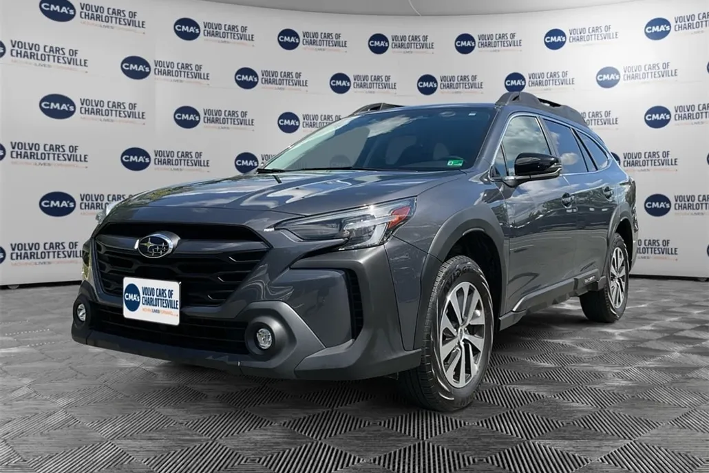 2023 Subaru Outback Premium photo 1