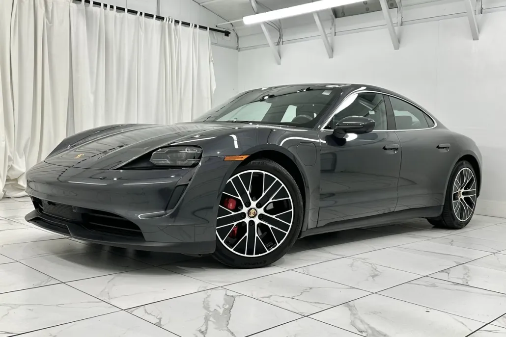 2022 Porsche Taycan 4S photo 1