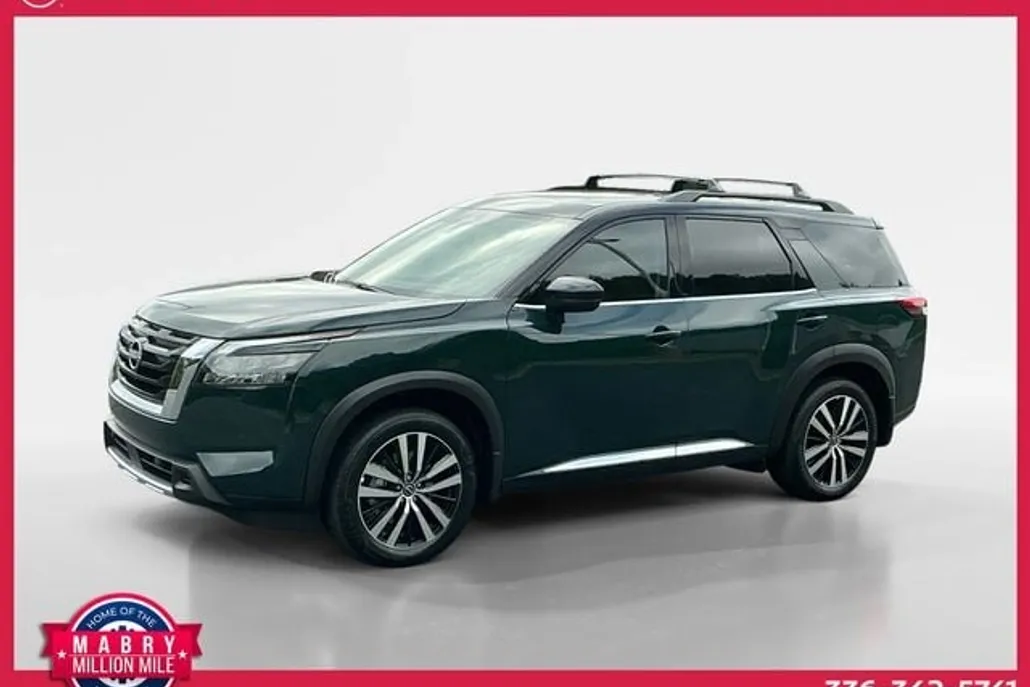 2025 Nissan Pathfinder Platinum photo 1