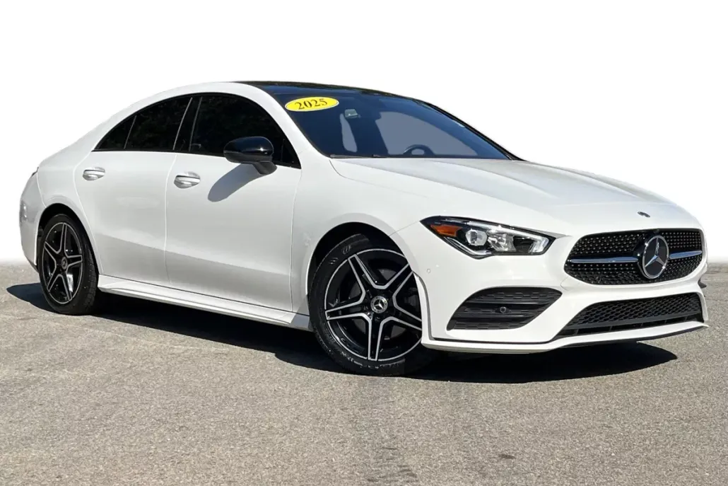 2023 Mercedes Benz CLA 250 photo 1
