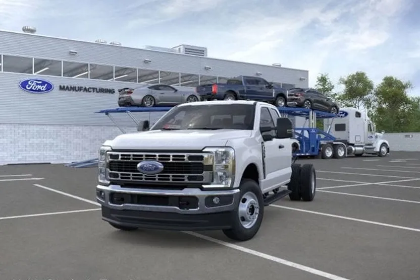 2026 Ford F-350 XL photo 1