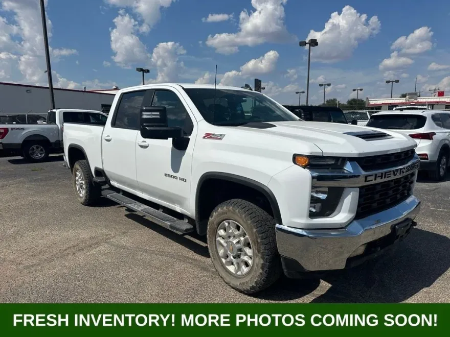 2023 Chevrolet Silverado 2500HD LT photo 1
