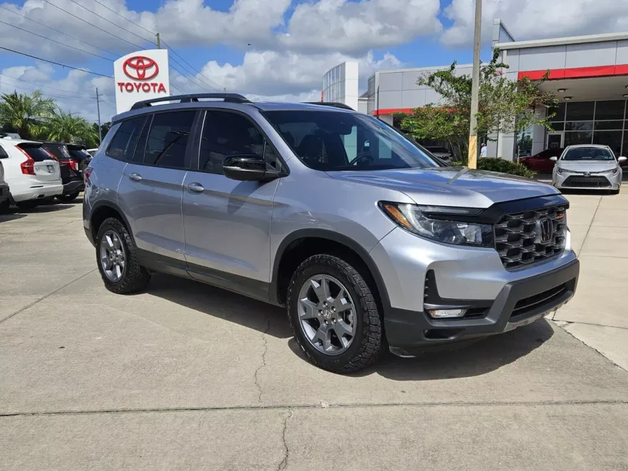 2025 Honda Passport TrailSport photo 1