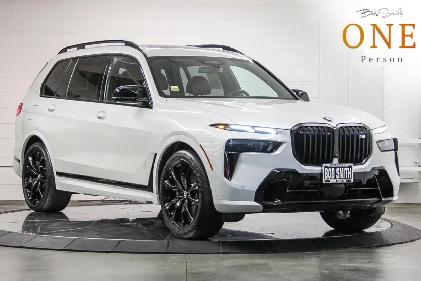 2025 Bmw X7 M60i photo 1