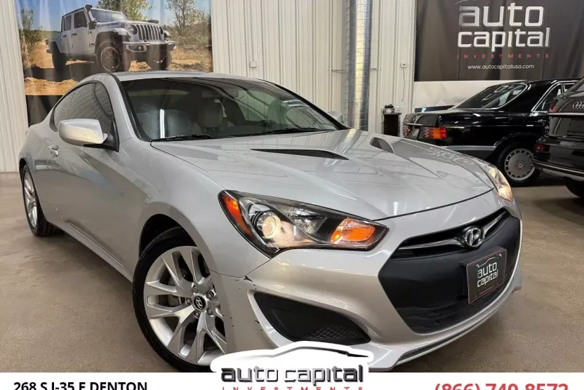 2013 Hyundai Genesis Coupe 2.0T Premium photo 1