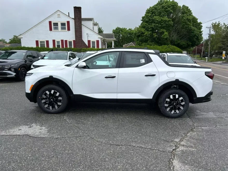 2025 Hyundai Santa Cruz SEL Activity photo 1