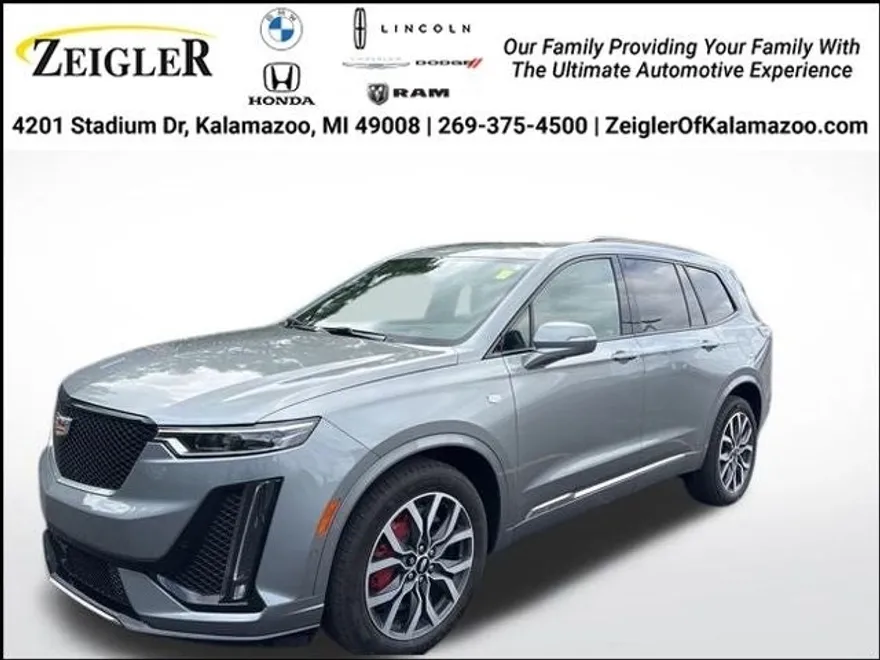 2024 Cadillac XT6 Sport photo 1
