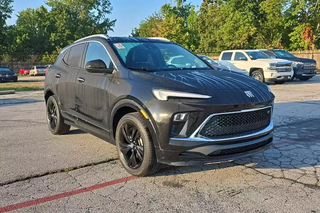 2024 Buick Encore GX Sport Touring photo 1