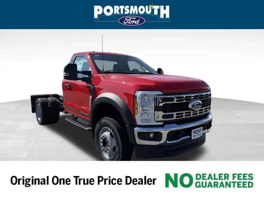 2025 Ford F-600 photo 1
