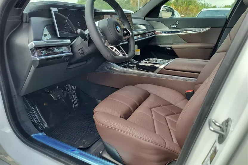2025 Bmw 760i xDrive photo 1