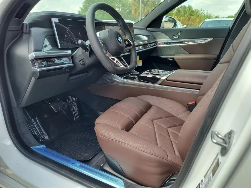 2025 Bmw 760i xDrive photo 1