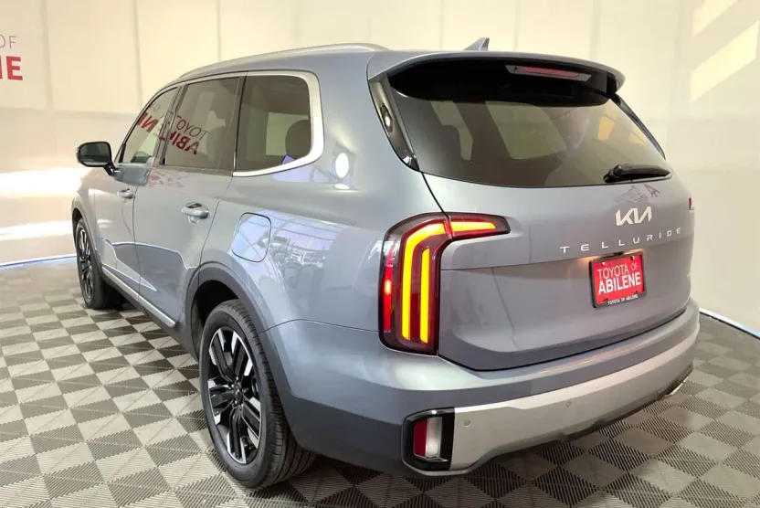 2024 Kia Telluride SX Prestige photo 1