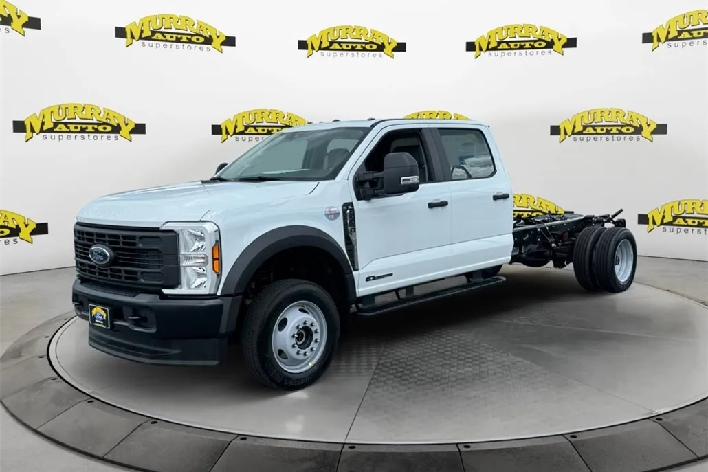 2025 Ford F-450 photo 1