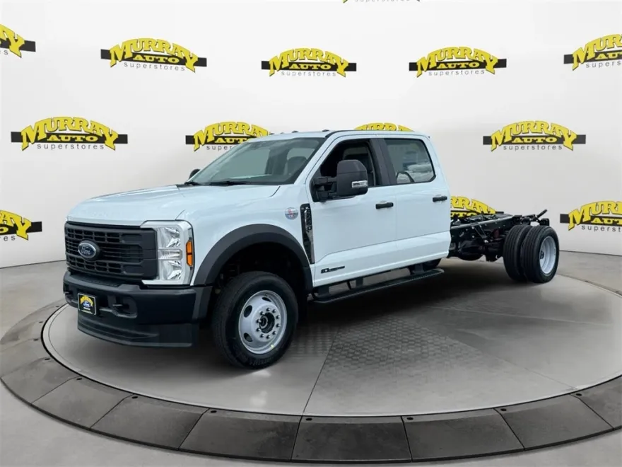 2025 Ford F-450 photo 1