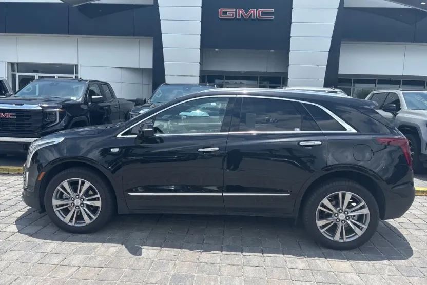 2025 Cadillac XT5 Premium Luxury photo 1