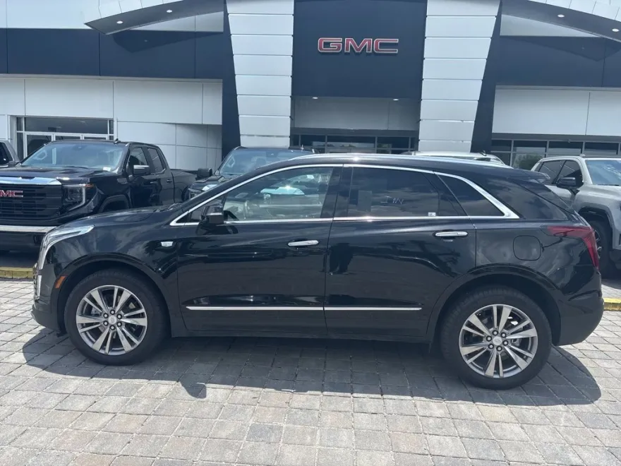 2025 Cadillac XT5 Premium Luxury photo 1