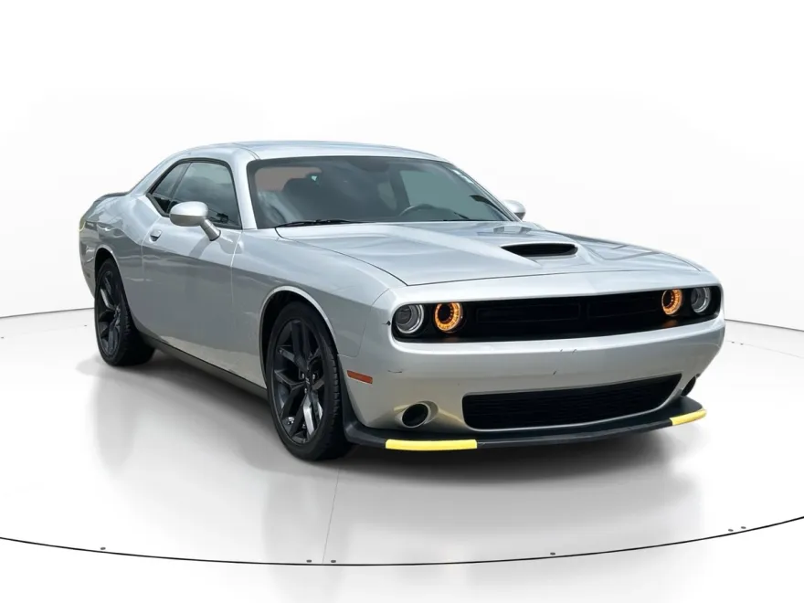 2023 Dodge Challenger GT photo 1
