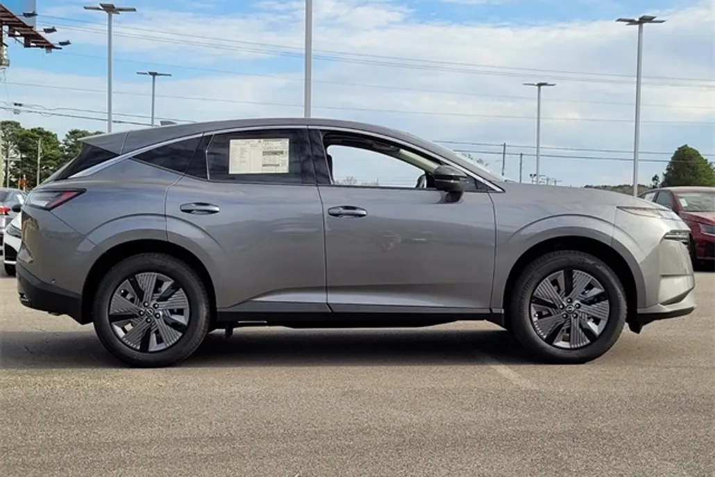 2025 Nissan Murano SL photo 1