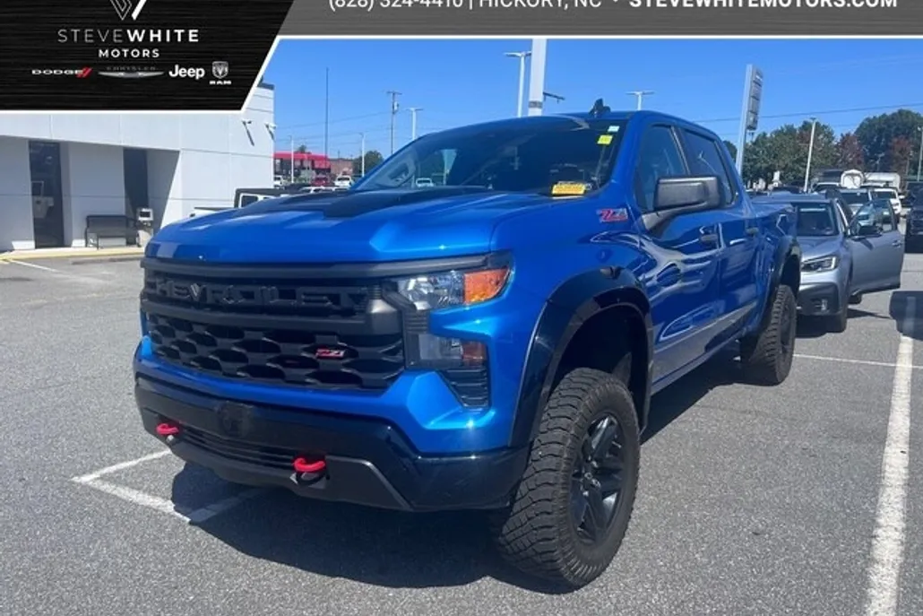 2023 Chevrolet Silverado 1500 Custom Trail Boss photo 1