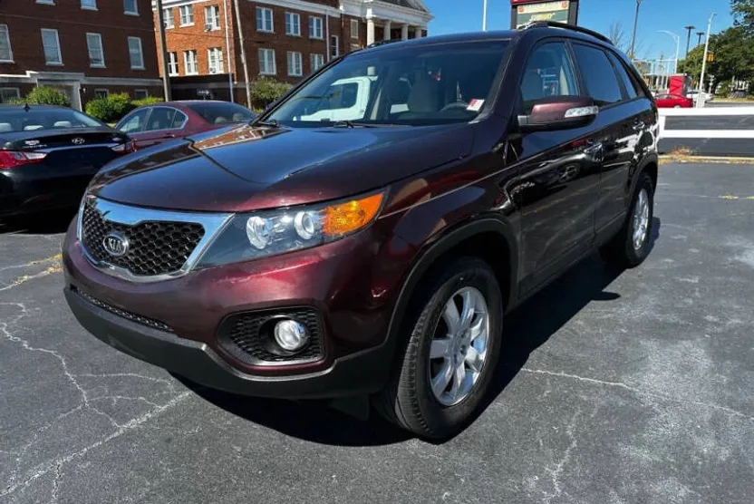 2013 Kia Sorento Base LX photo 1