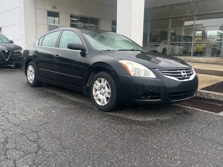 2012 Nissan Altima 2.5 S photo 1