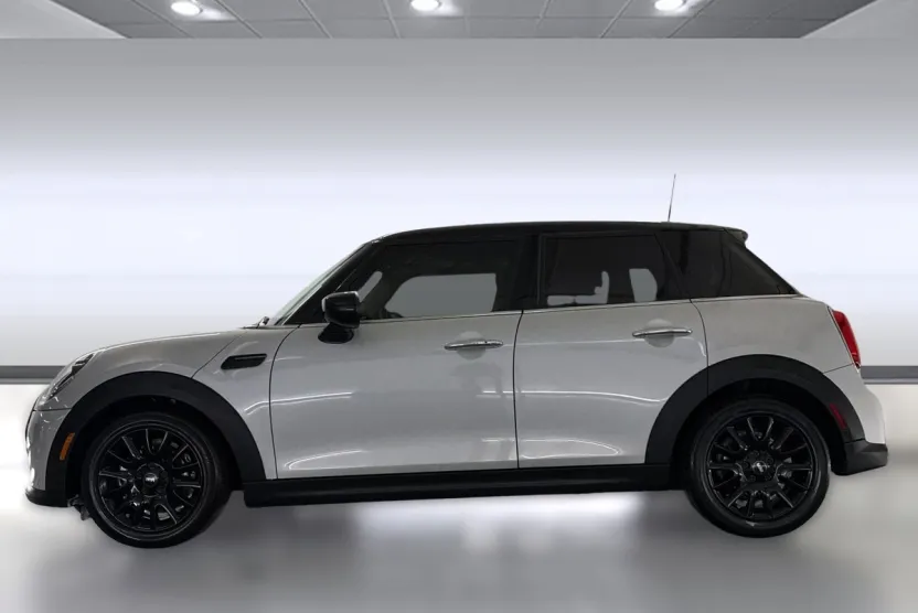 2023 Mini Cooper 4 Door Hardtop photo 1