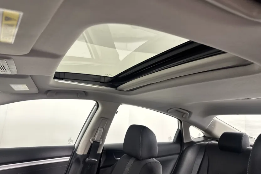 2016 Honda Civic EX-T photo 1