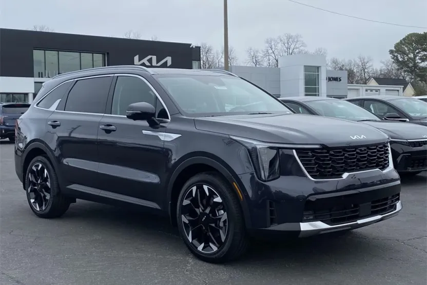 2025 Kia Sorento SX photo 1