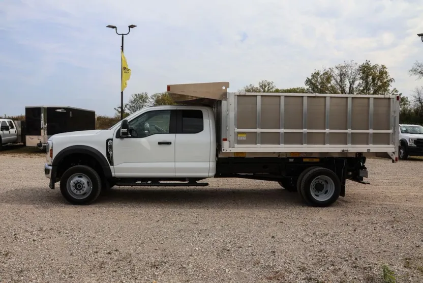 2025 Ford F-450 XL photo 1