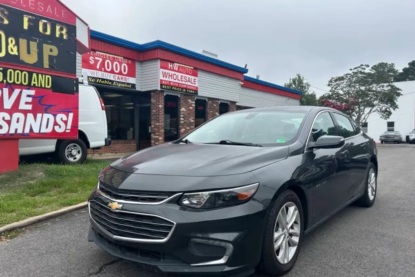 2016 Chevrolet Malibu 1LT photo 1