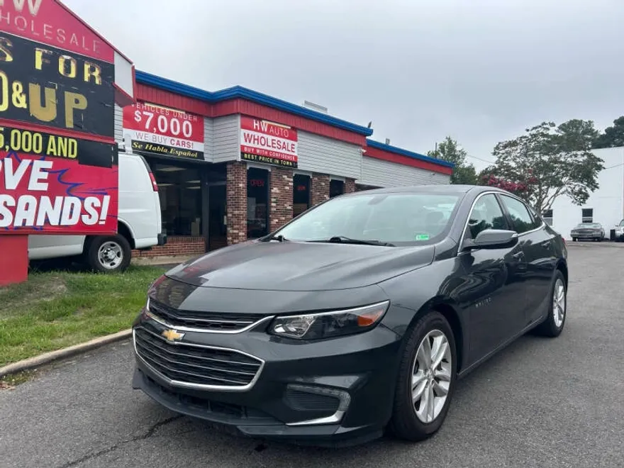 2016 Chevrolet Malibu 1LT photo 1