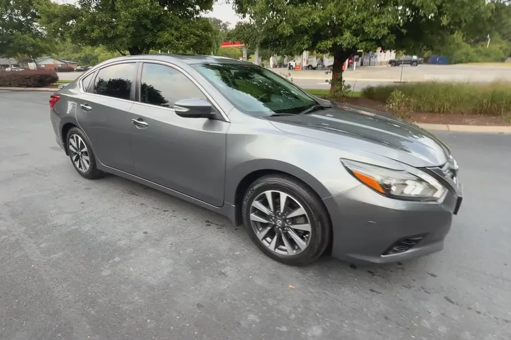 2016 Nissan Altima 2.5 SL photo 1
