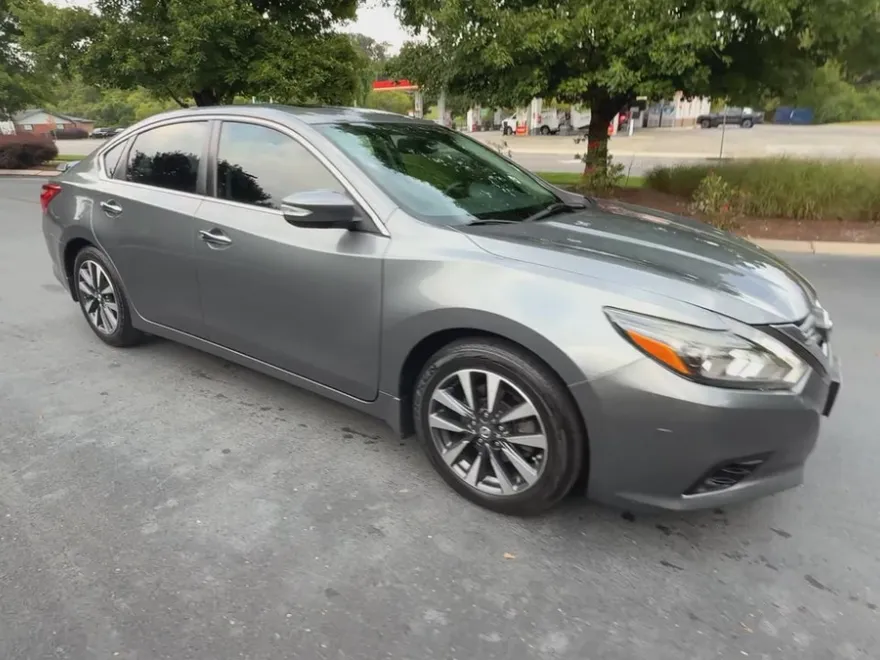 2016 Nissan Altima 2.5 SL photo 1